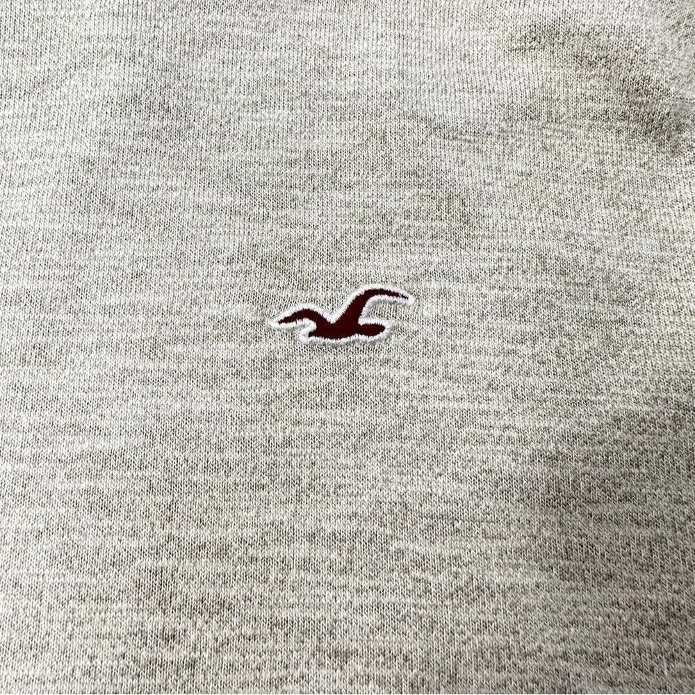 Hollister Textured Crewneck Sweater-Large